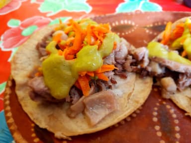 TACO DE CARNITAS