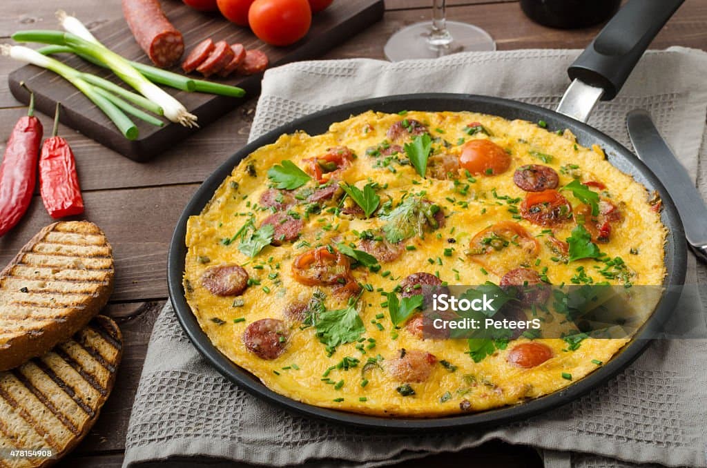 Omelette con Salchicha