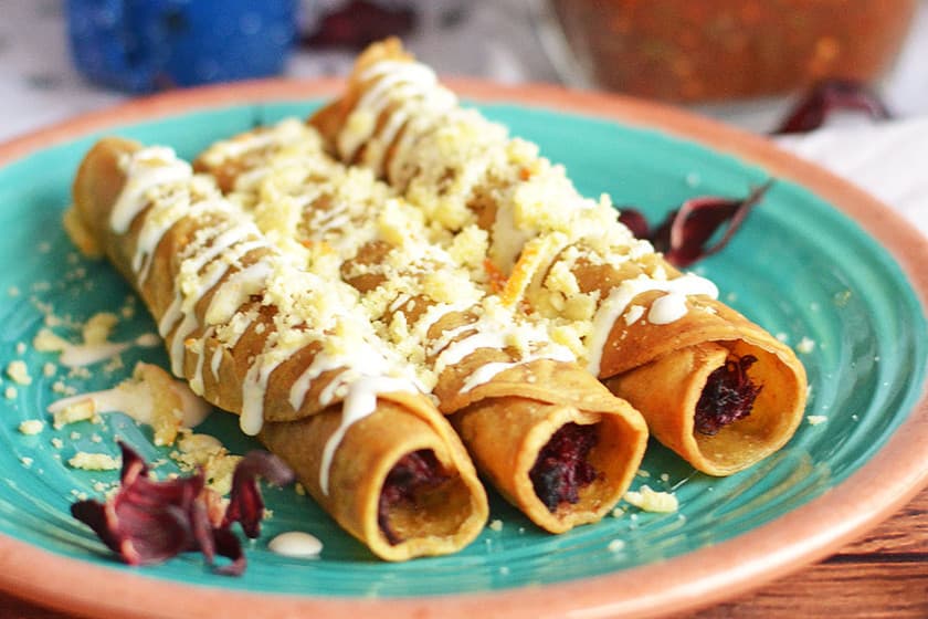 Tacos Deshebrada 6 pzas