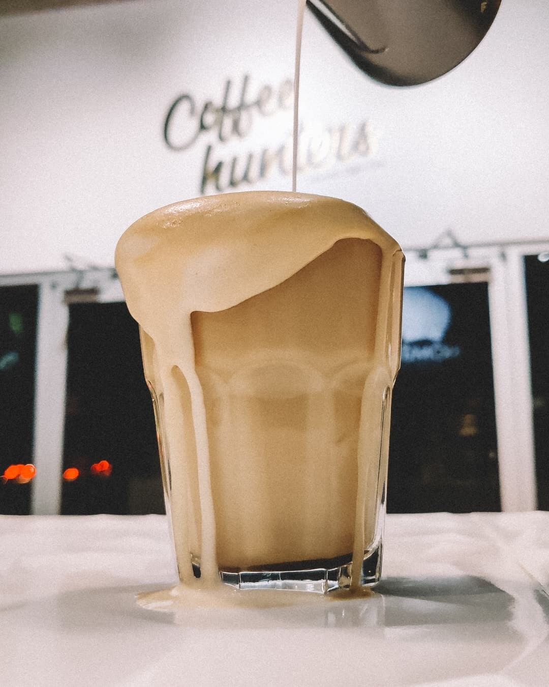 Latte de Butterscotch en las Rocas
