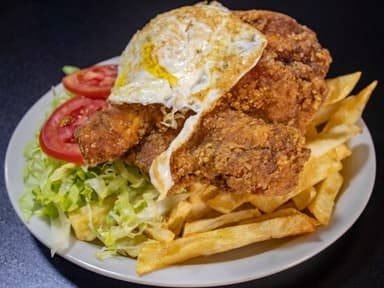 Pierna Broaster con Huevo