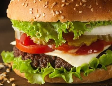 Hamburguesa de Arrachera + Agua de Jamaica 1 Lt