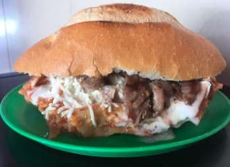 Torta de Chilaquilex con Arrachera