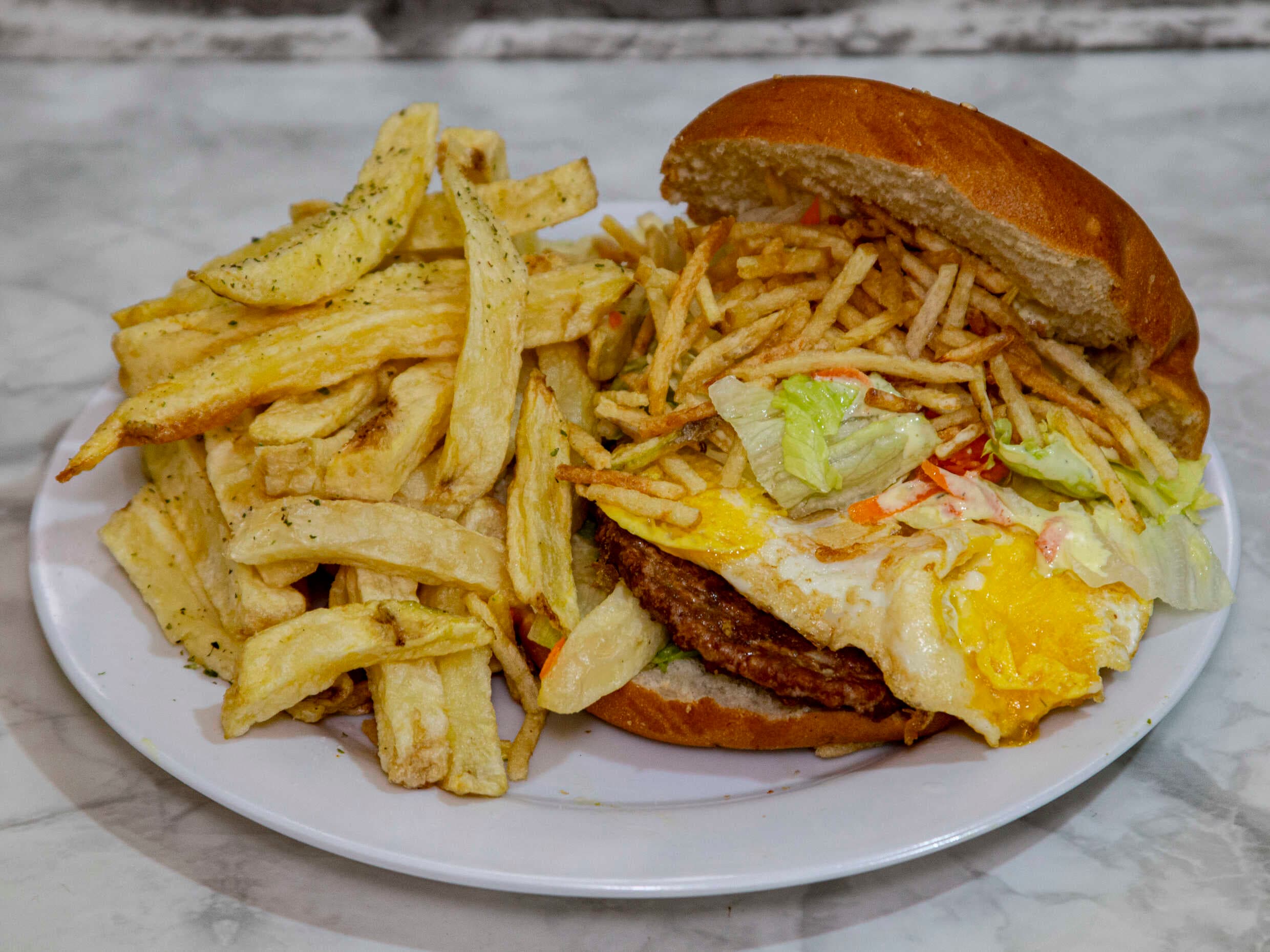 Rusty's Burger con Huevo