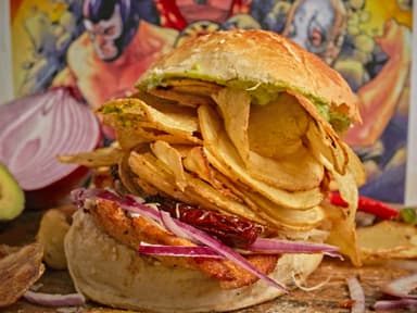 Cemita Luchera de Pollo