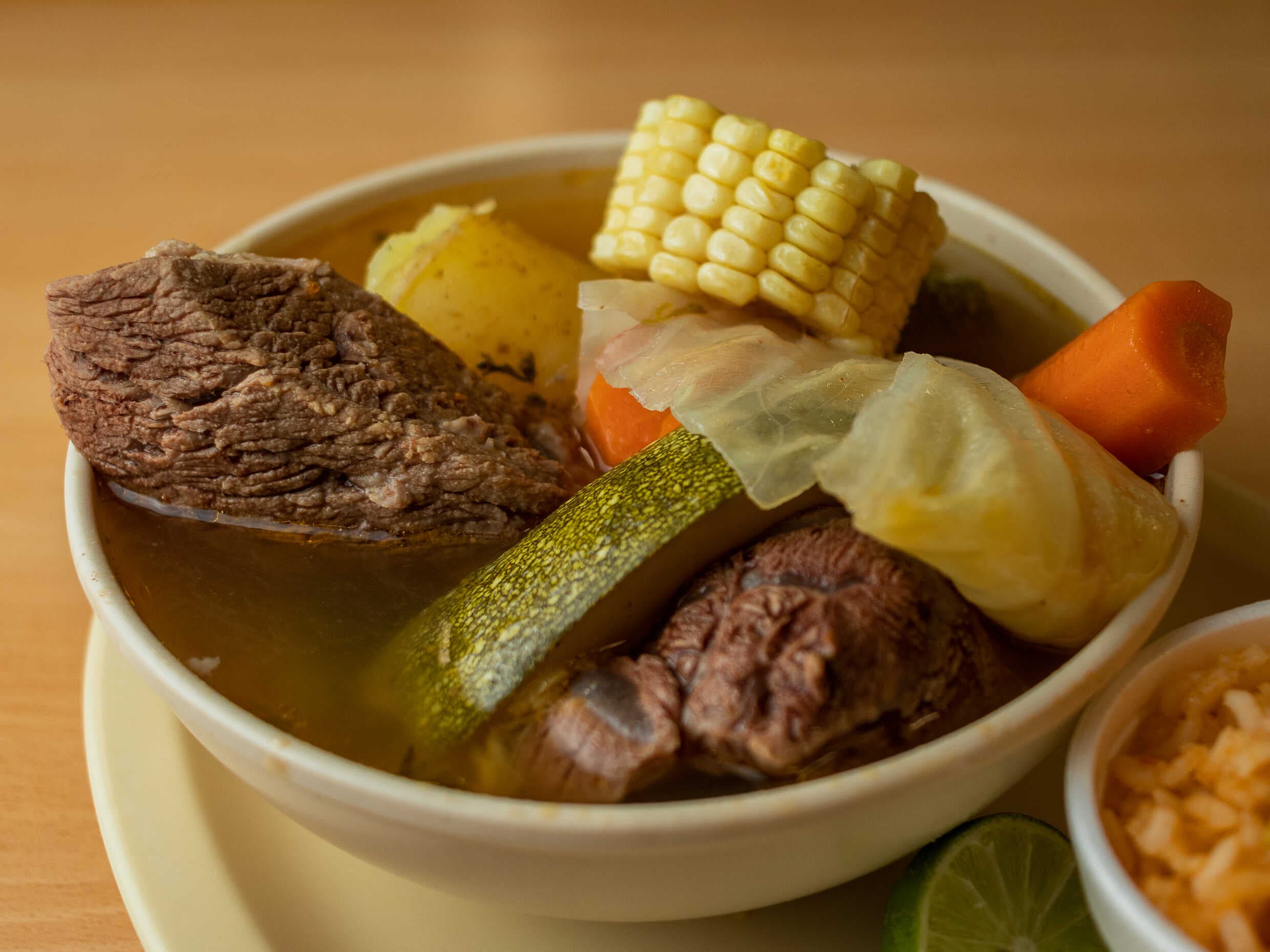 Caldo de Res