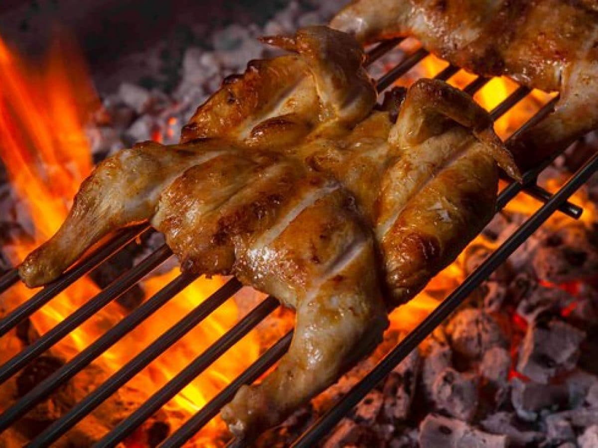 POLLO Y MEDIO