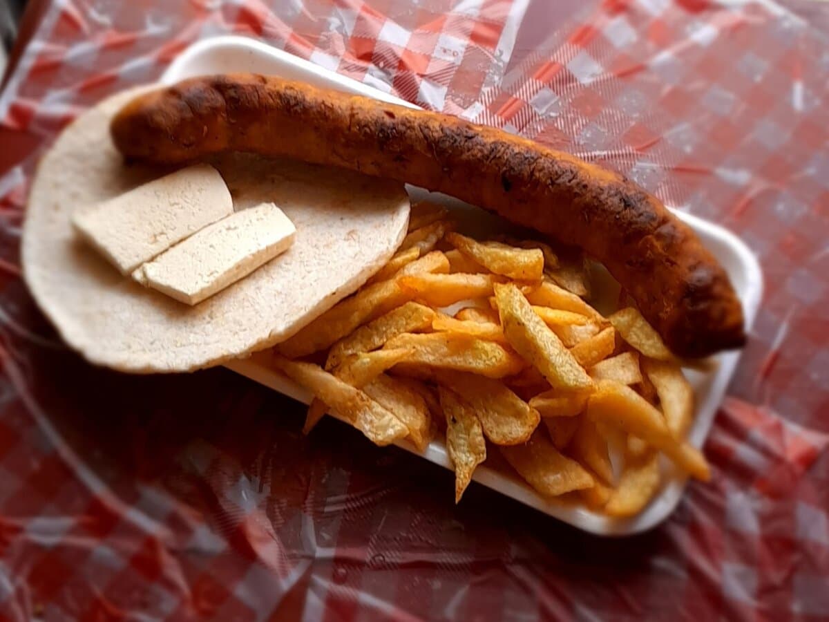 Chorizo Santarrosano  + Gaseosa.