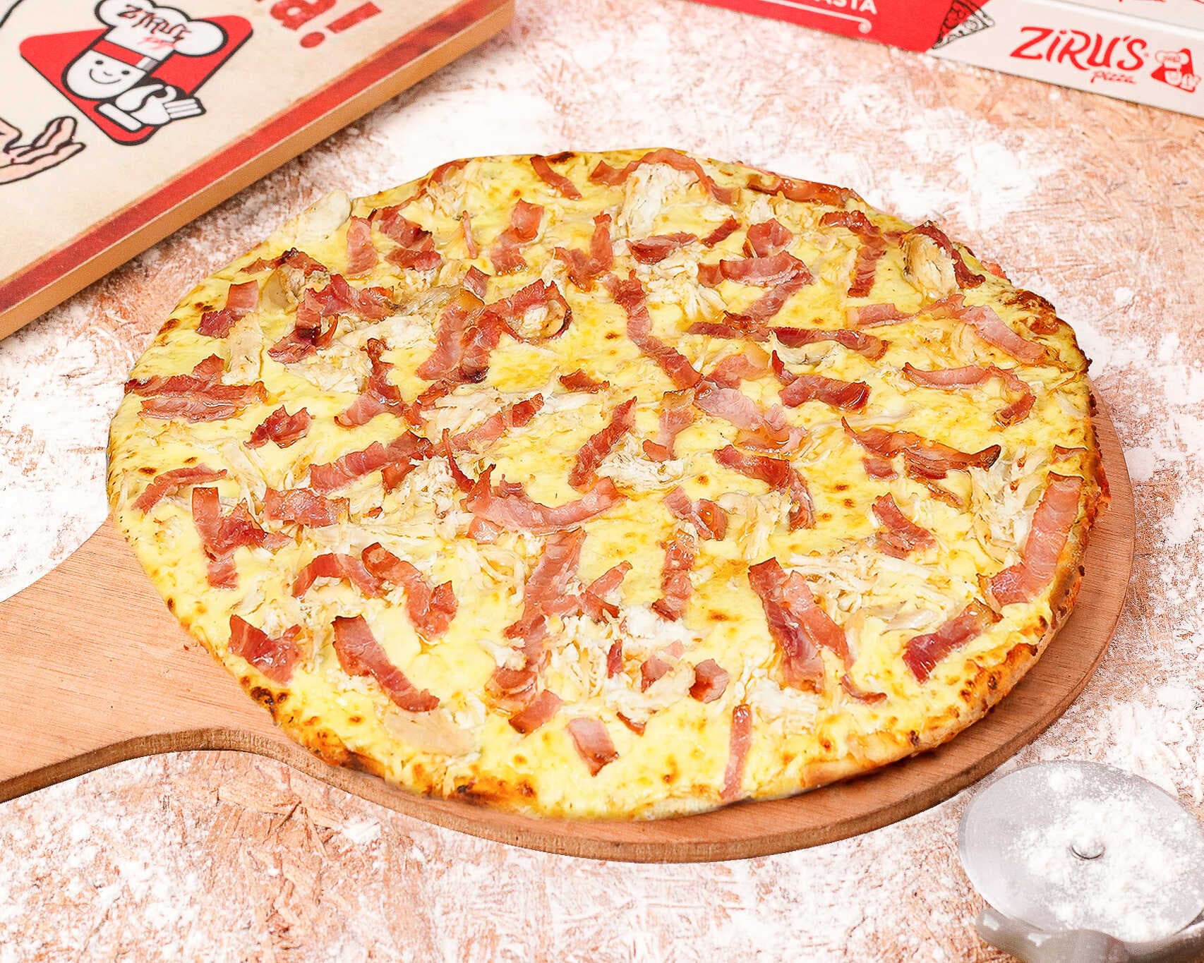 Pizza Pollo y Tocineta