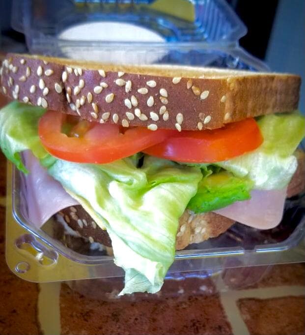 SÁNDWICH DE JAMÓN CON QUESO