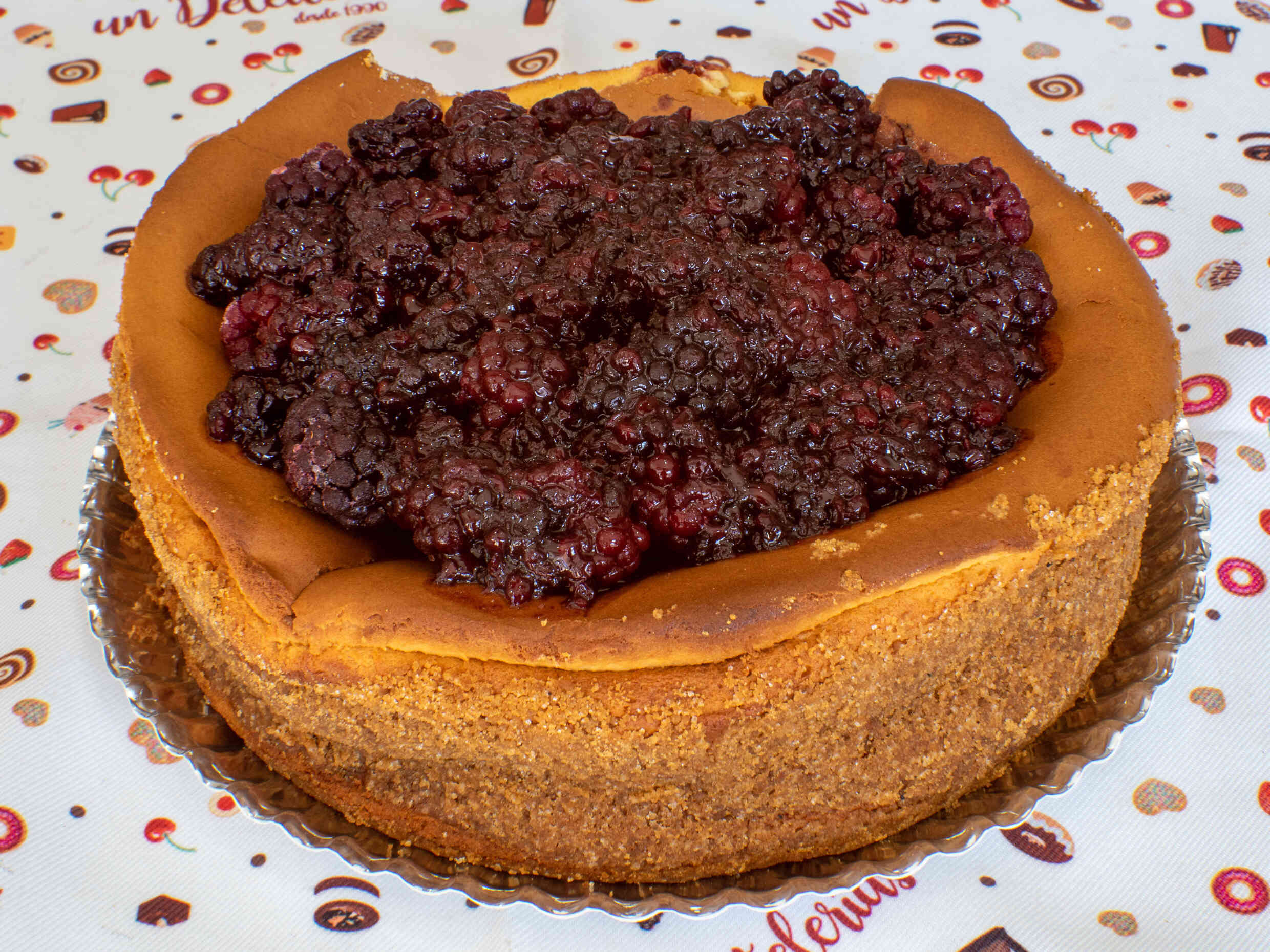 Pastel de Queso con Zarzamora