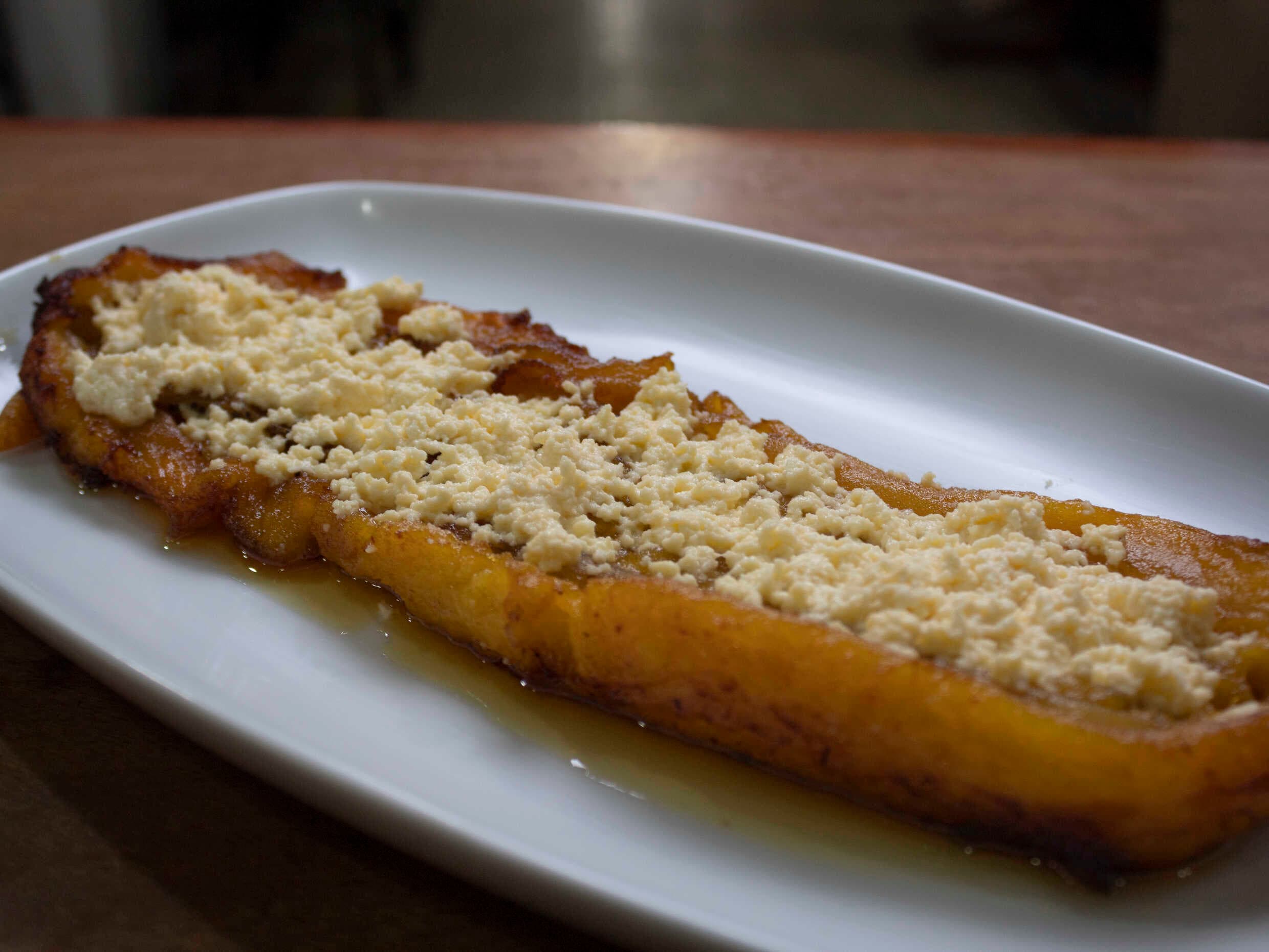 Plátano Maduro con Queso
