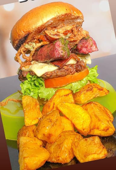 Hamburguesa Artesana + Papas + Coca Cola 400ml