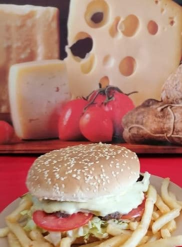 2 Hamburguesas Clasicas+1 Papas+ 2 Orange 355 ML