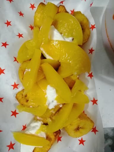 Plátano Frito con Durazno