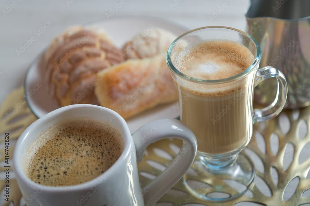 Promo: 2 Panes y Café a Elegir