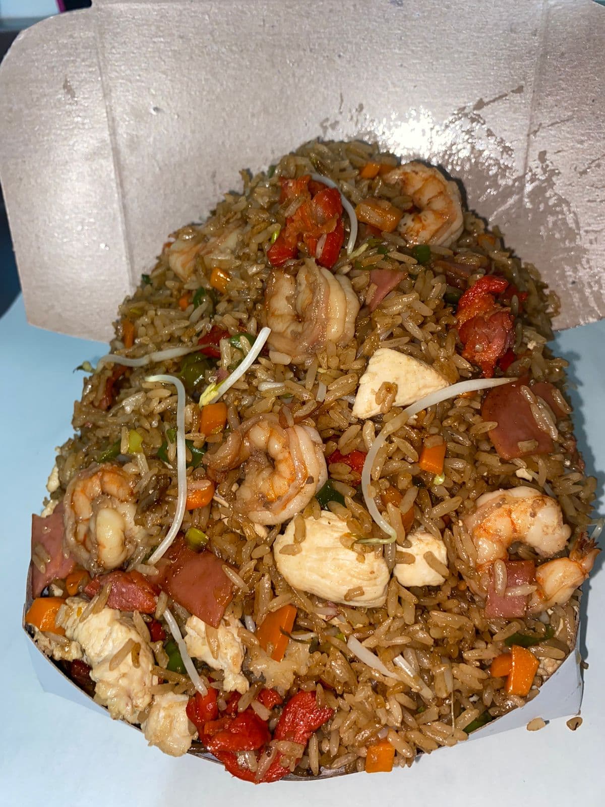 Arroz Frito para Tres Personas
