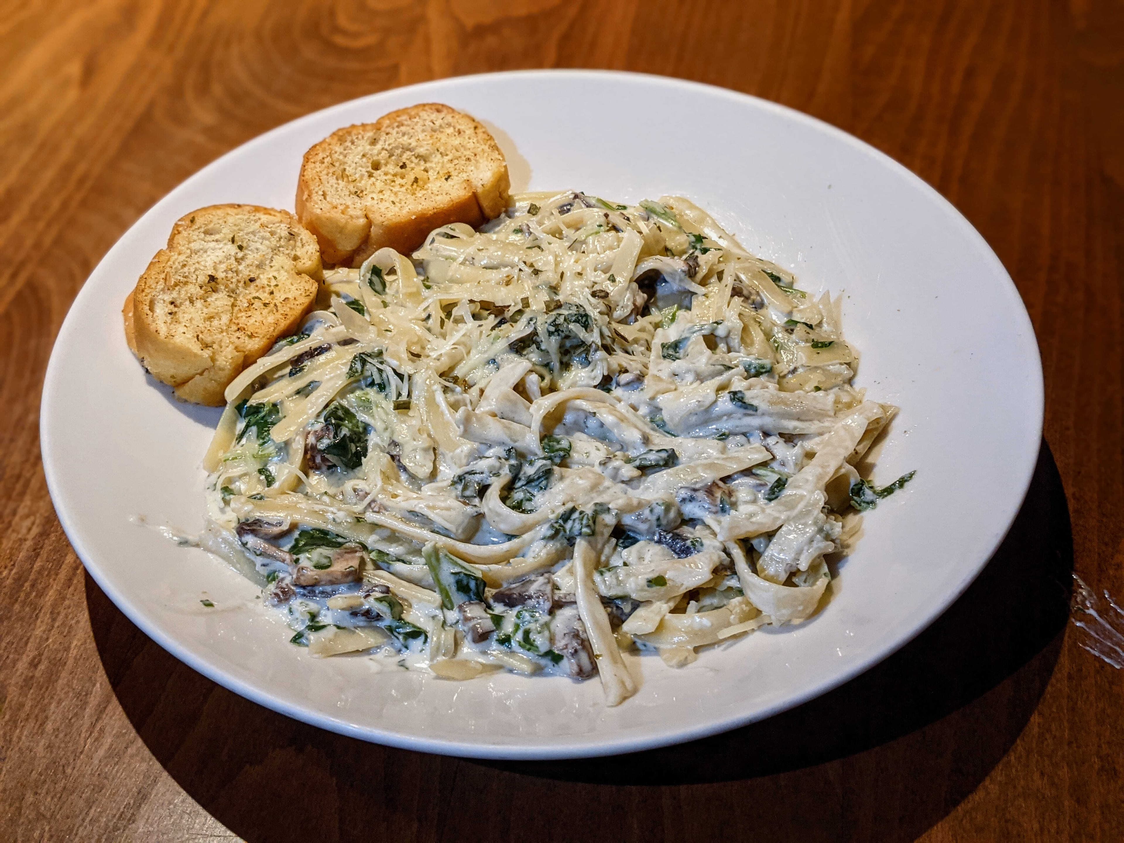 Pasta Cuatro quesos y Espinacas