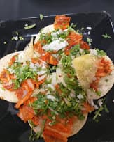 Taco de Harina de Chuleta de Cerdo con Queso