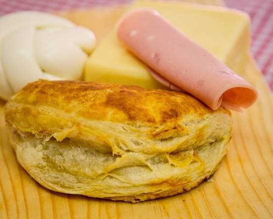 Jamón Con Dos Quesos