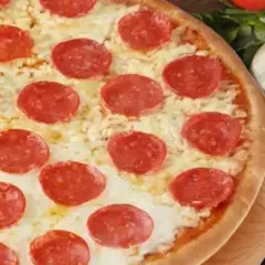 PIZZA FAMILIAR DE PEPERONI