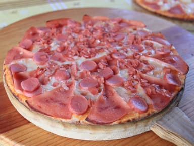 Chica Carnes Frías