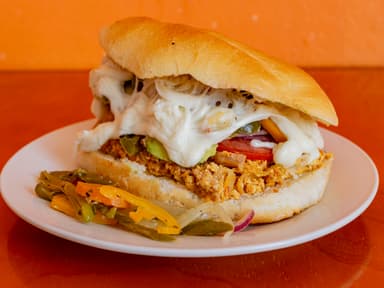 Torta de Chorizo con Huevo más Queso