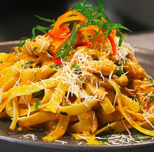 Fettucini en Salsa de Mariscos