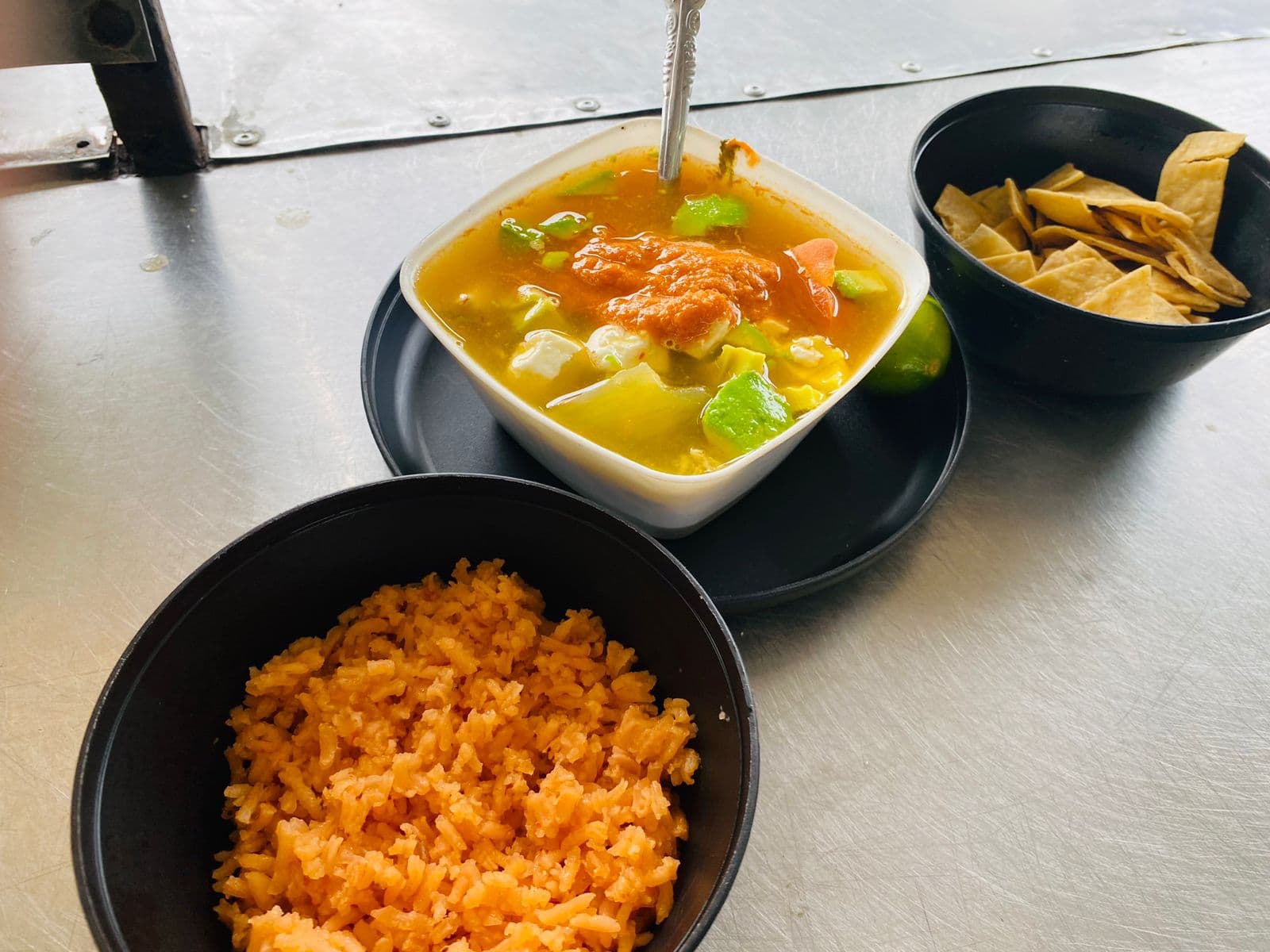Caldo de Pollo