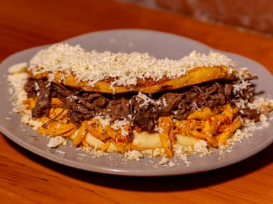 Cachapa Mixta Plancha