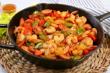 Pollo en Trocitos con Camarones y Verduras