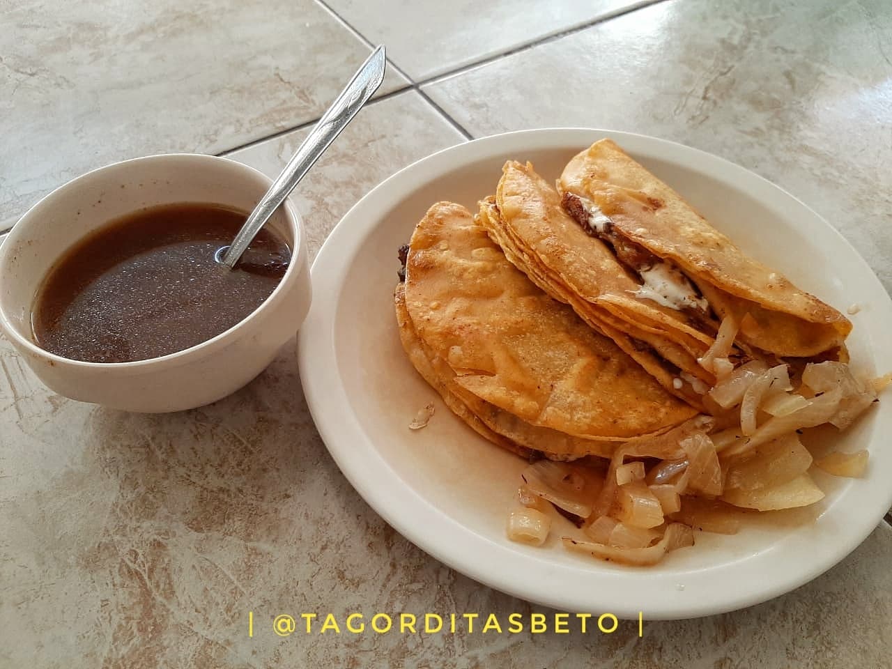 Combo 10 Tacos de Barbacoa + 2 Refresco 600ml