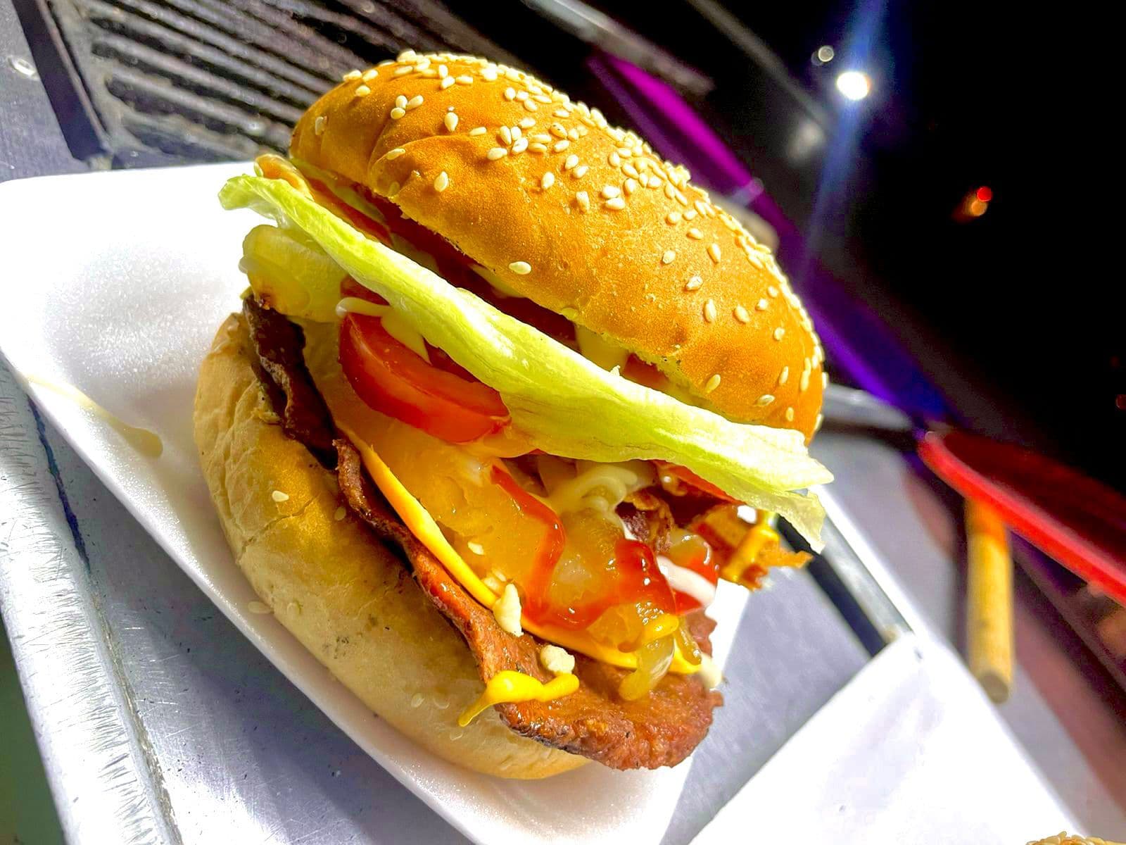 Super Burger.