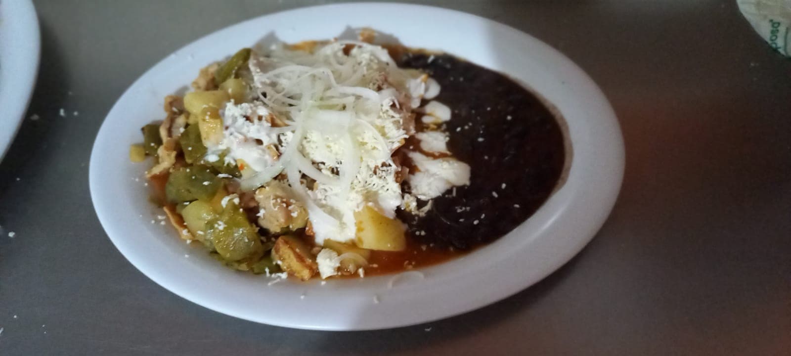 Chilaquiles de Milanesa con Nopal y Papa