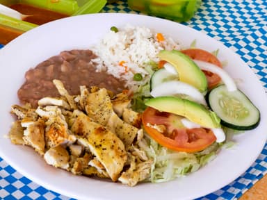Combo-Combo pollo a la plancha+Agua del Dia