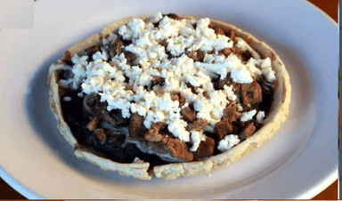 Sopes De Guisado