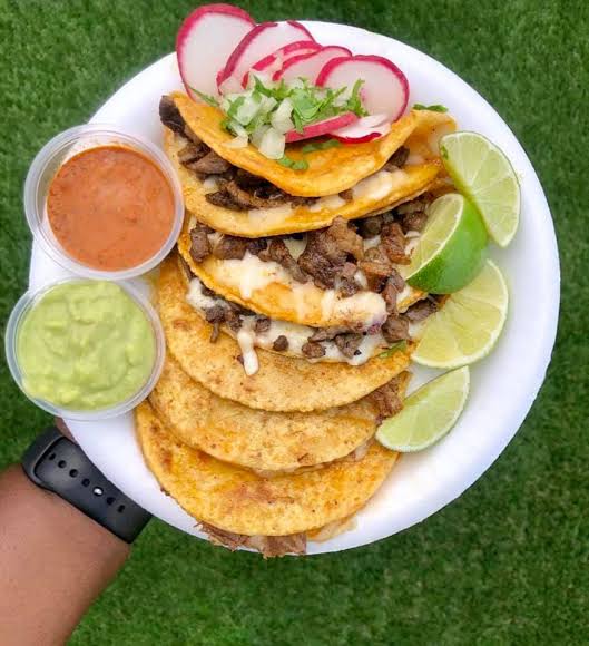 Tacos de Bisteck
