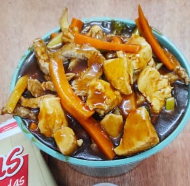 Chop Suey con Pollo