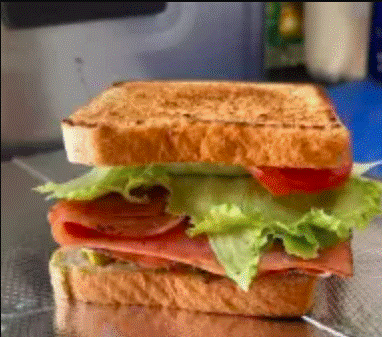 Sanwich de Jamon + 1/2 Litro de Jugo