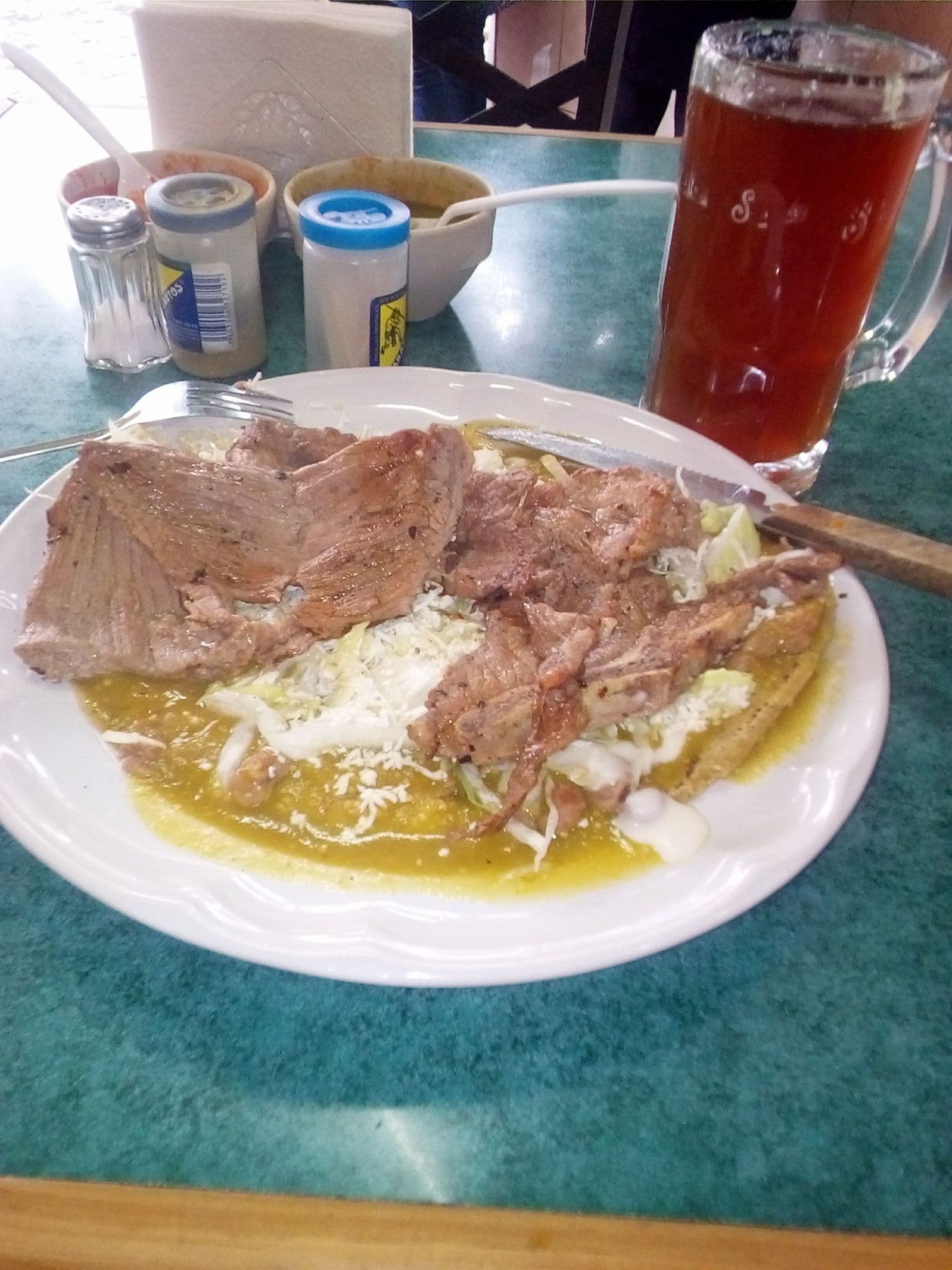 Chilaquiles con Bistec