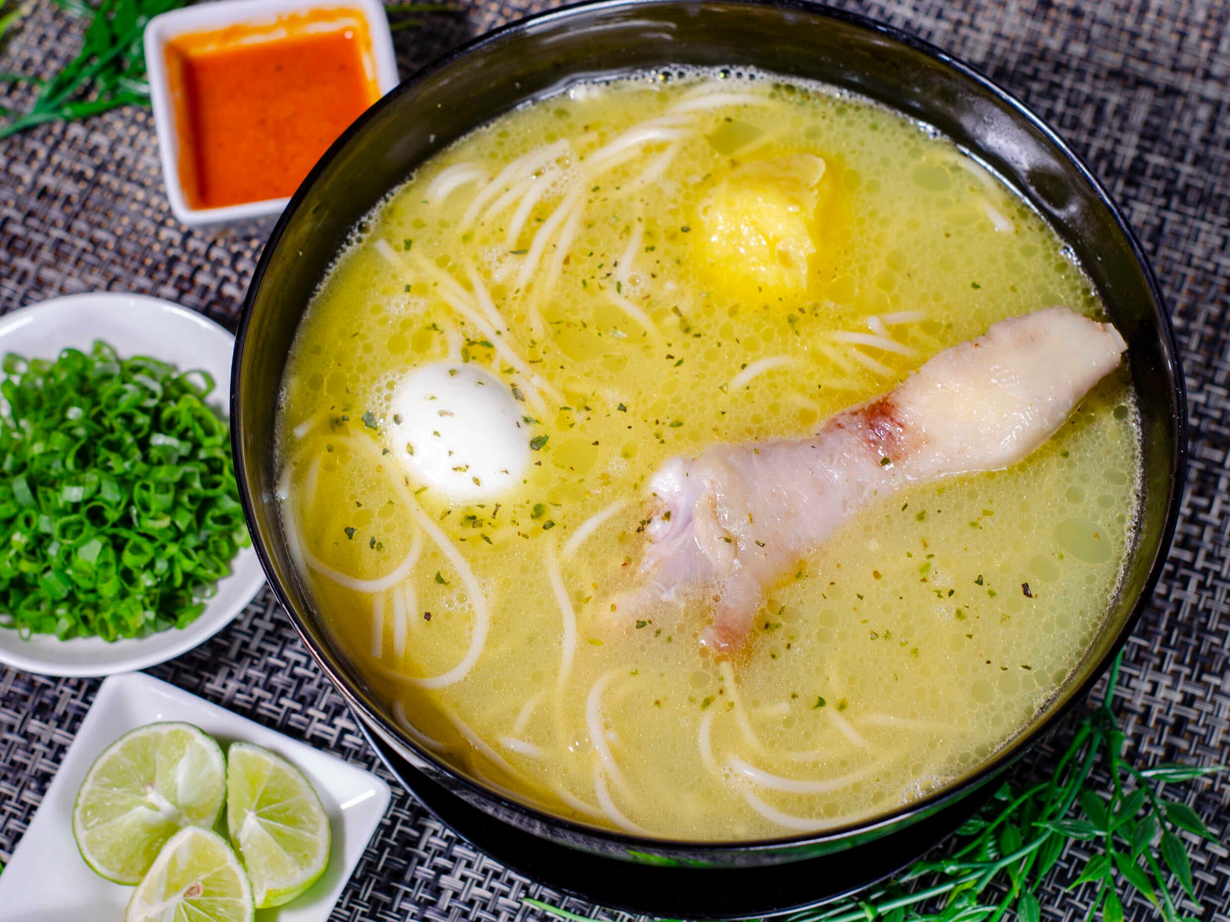 Caldo de Gallina sin Presa
