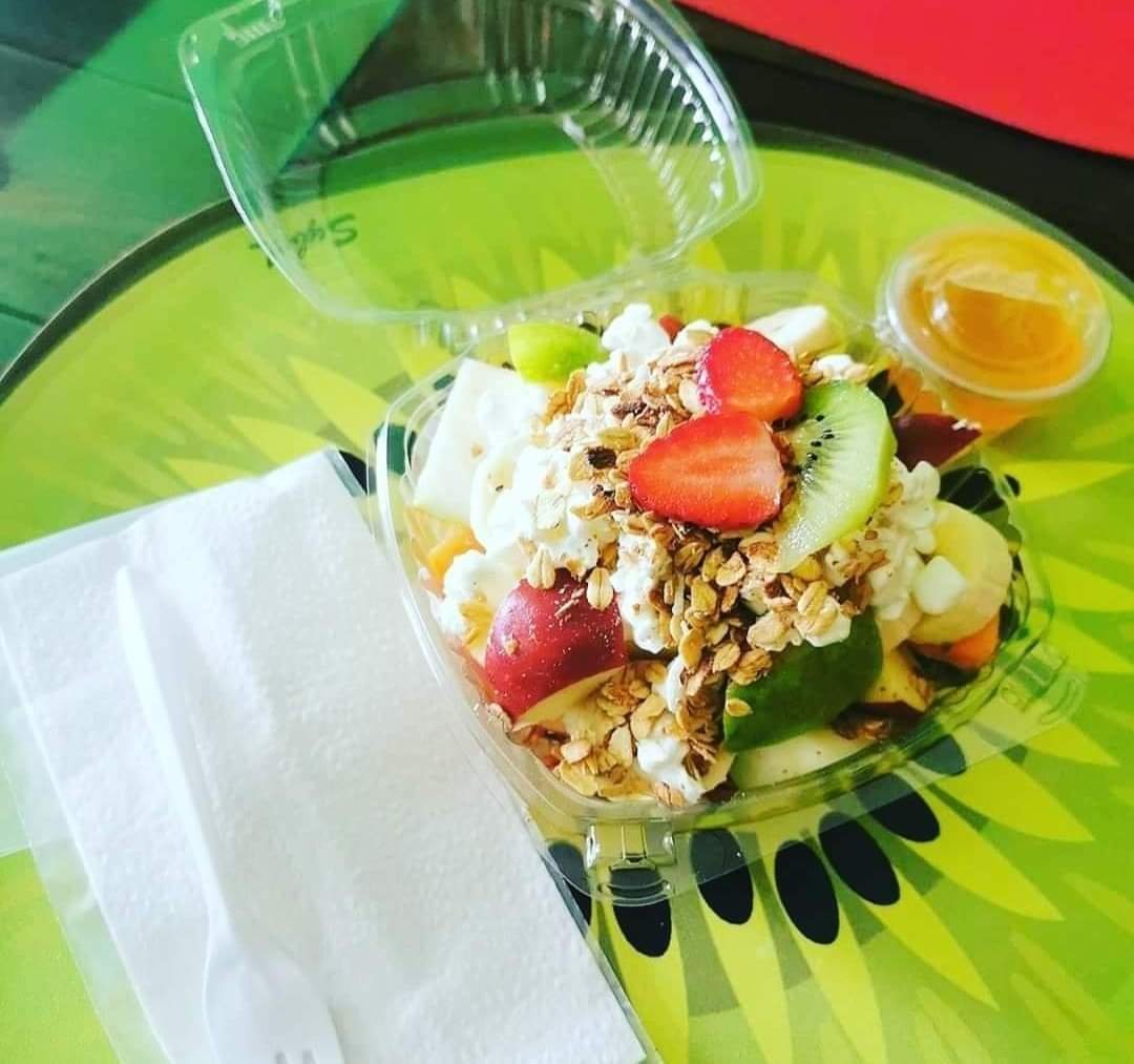2  Ensaladas de fruta