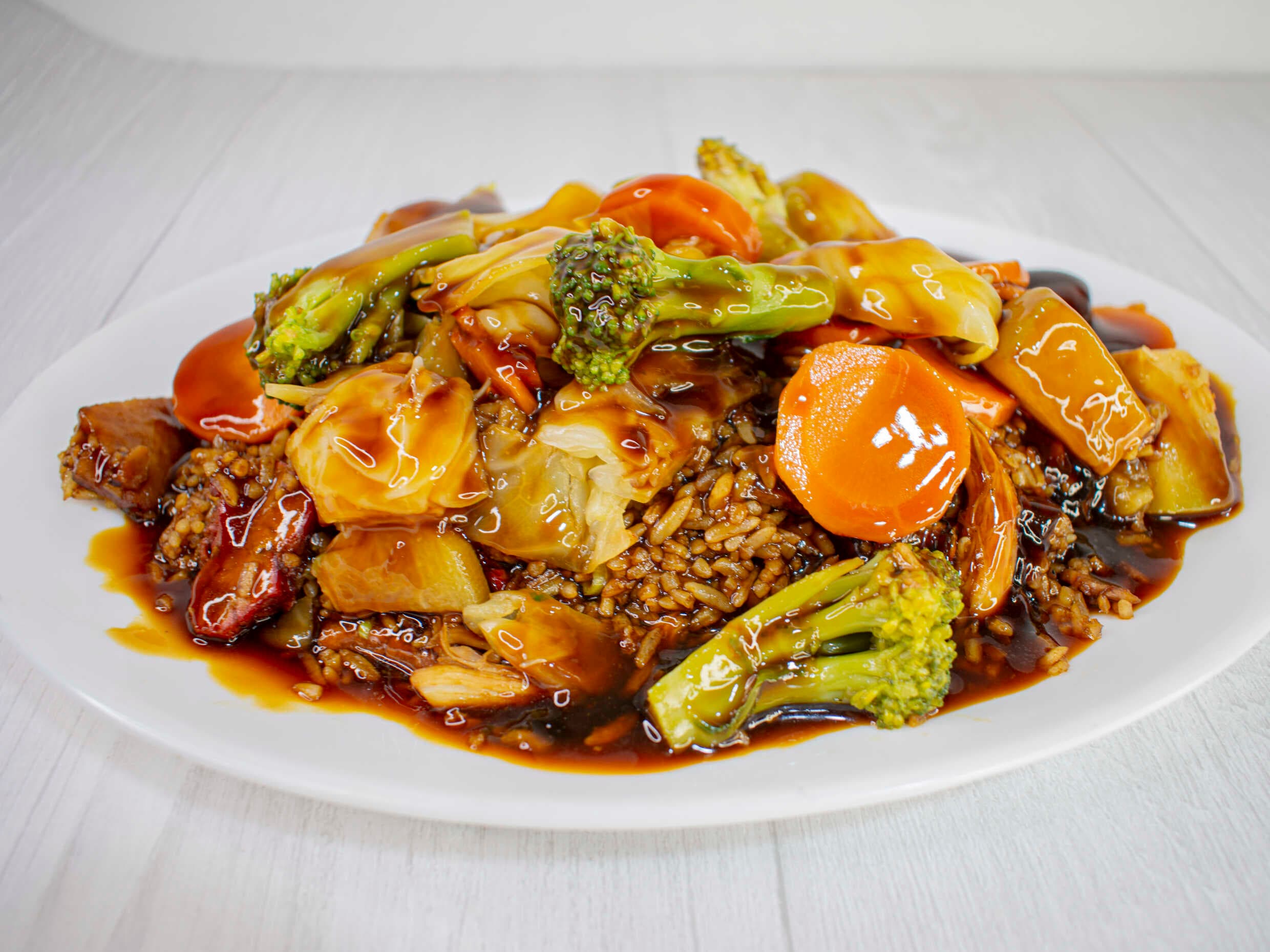 Entero Arroz cantonés  Salsa