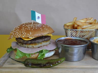 Hamburguesa Hawaiana (Sola)