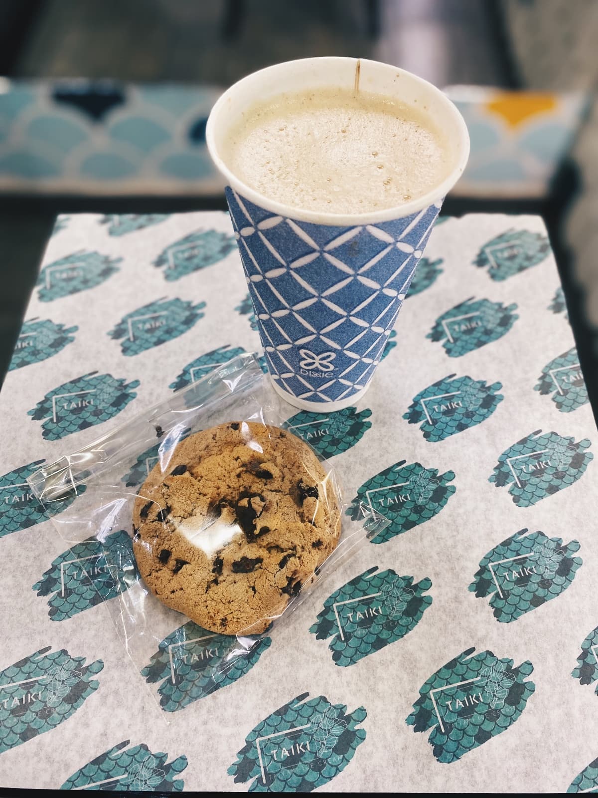 Galleta de chispas + capuchino