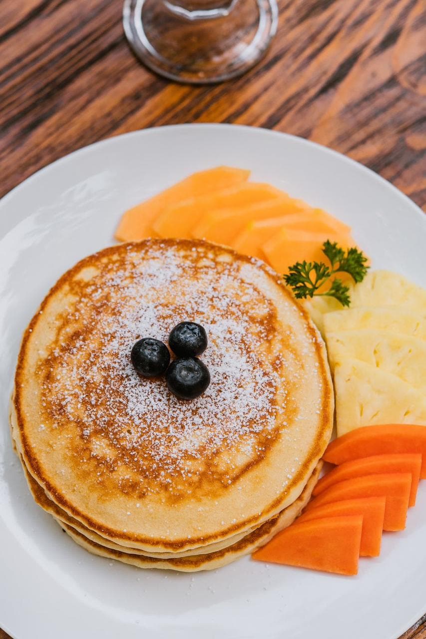 Hot Cakes con Fruta