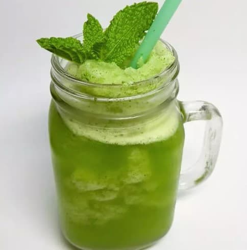 Limonada con hierbabuena
