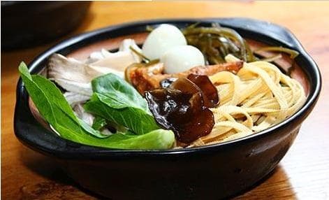 E-6Cazuela China de Verduras/砂锅纯菜