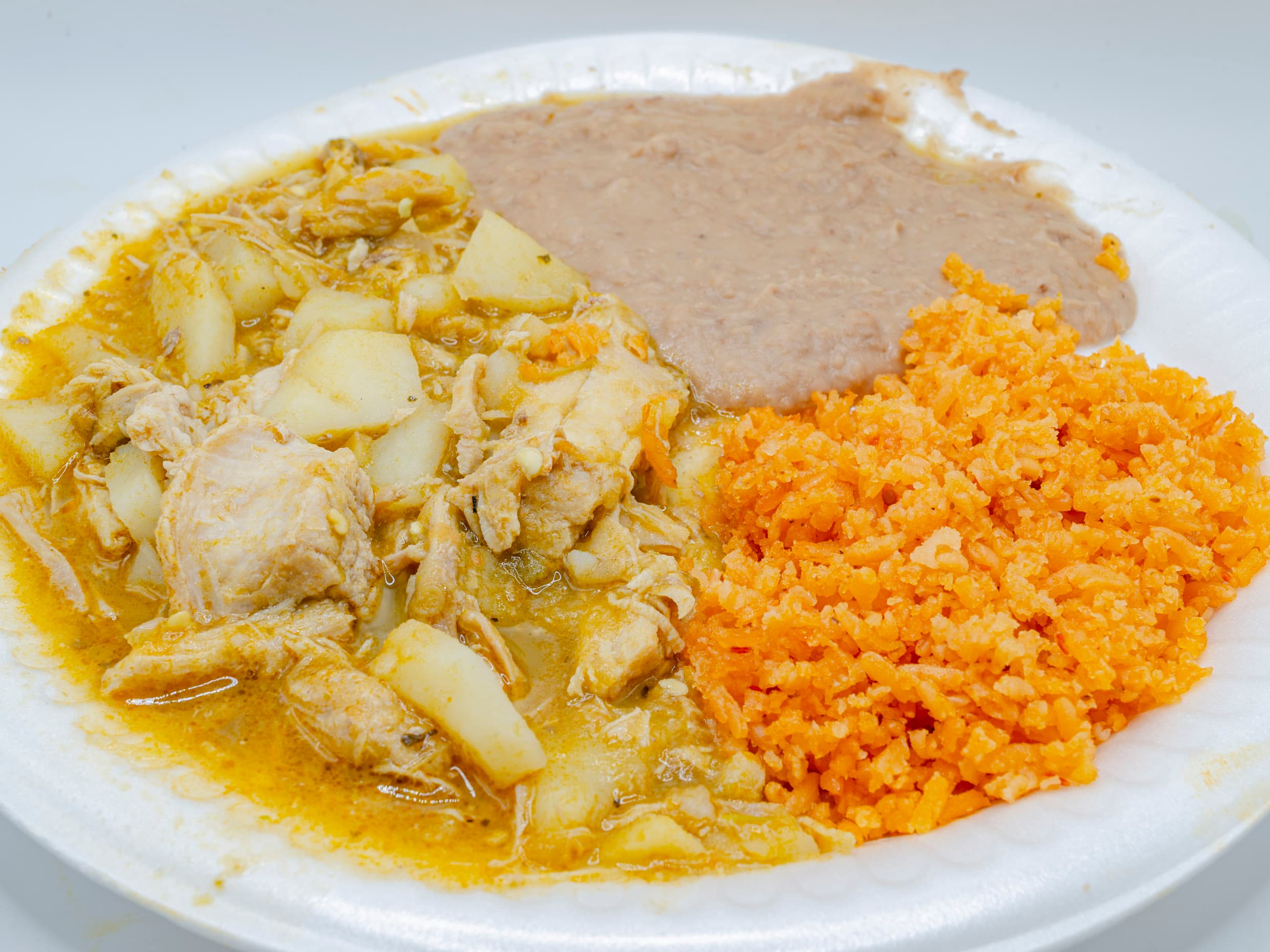 Platillo de desebrada en verde