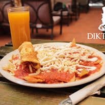 Chilaquiles con Omelette